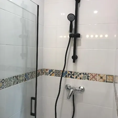 Maison Confortable Et Calme/5 & 6 Sdb *