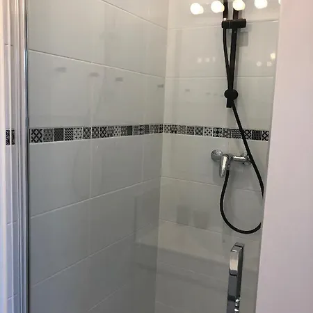 Maison Confortable Et Calme/5 & 6 Sdb *